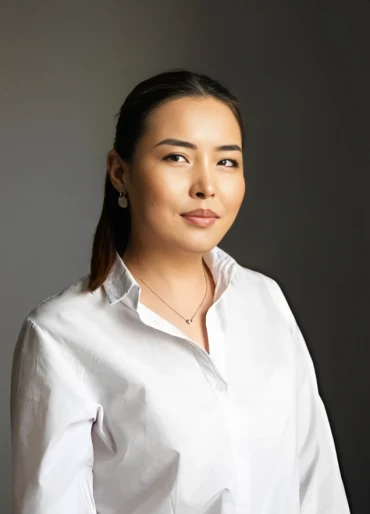 Алмазбекова Лариса Алмазбековна